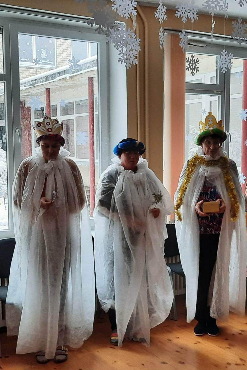 Trys karaliai aplankė darželio vaikus